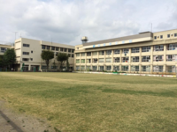 南綾瀬小学校